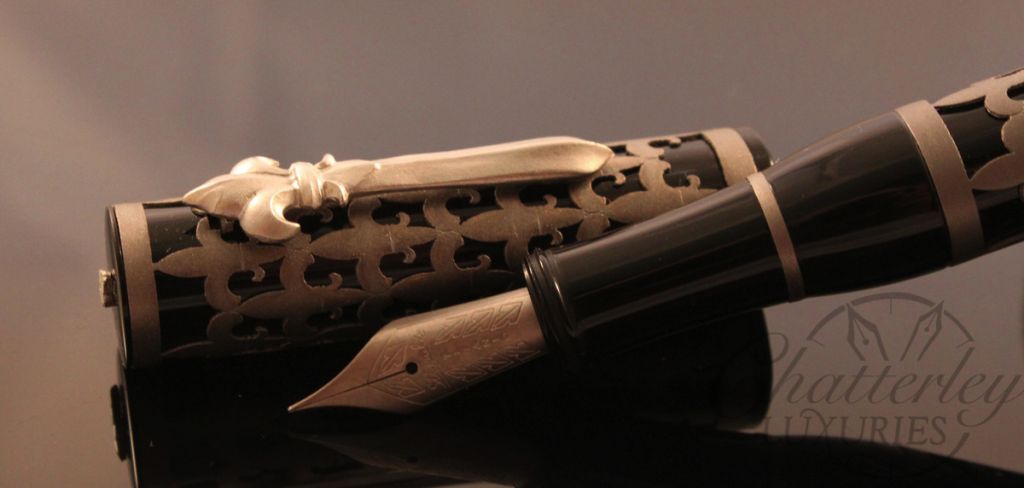Stipula Chatterley Pens Fleur De Lis titanium Overlay T Flex nib (2)