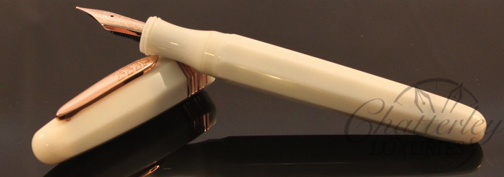 Stipula / Chatterley Pens Faceted Etruria Ivory White Limited Edition Fountain Pen