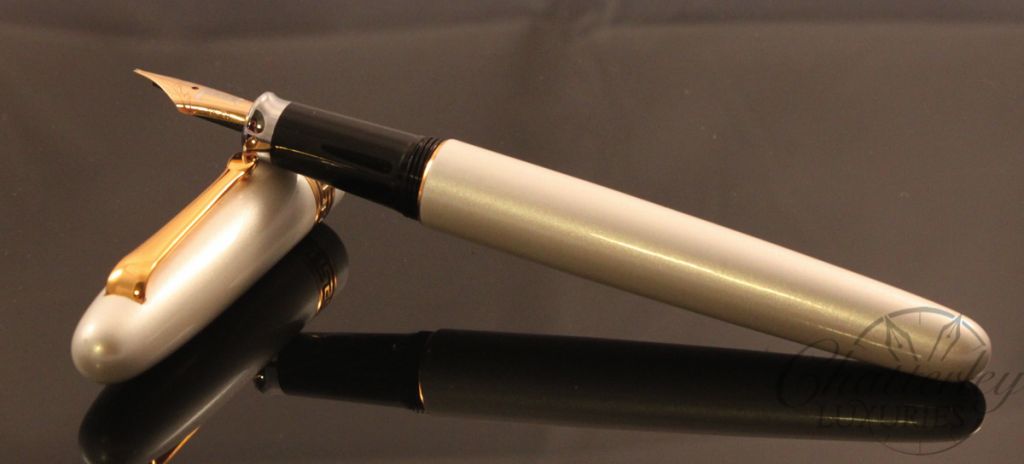 Danitrio White Pearl Laquer pen
