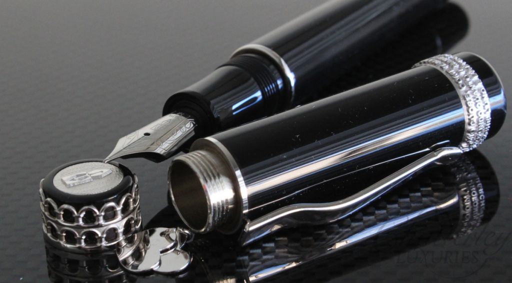 Delta Romeo and Juliet Fountain Pen
