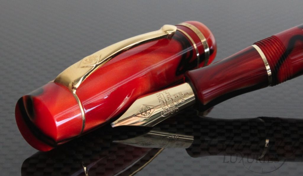 Conway Stewart Black Whirl Wellington Fountain Pen2