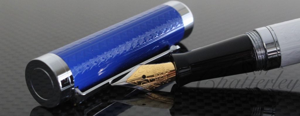Danitrio Metal White and Blue Fountain Pen2