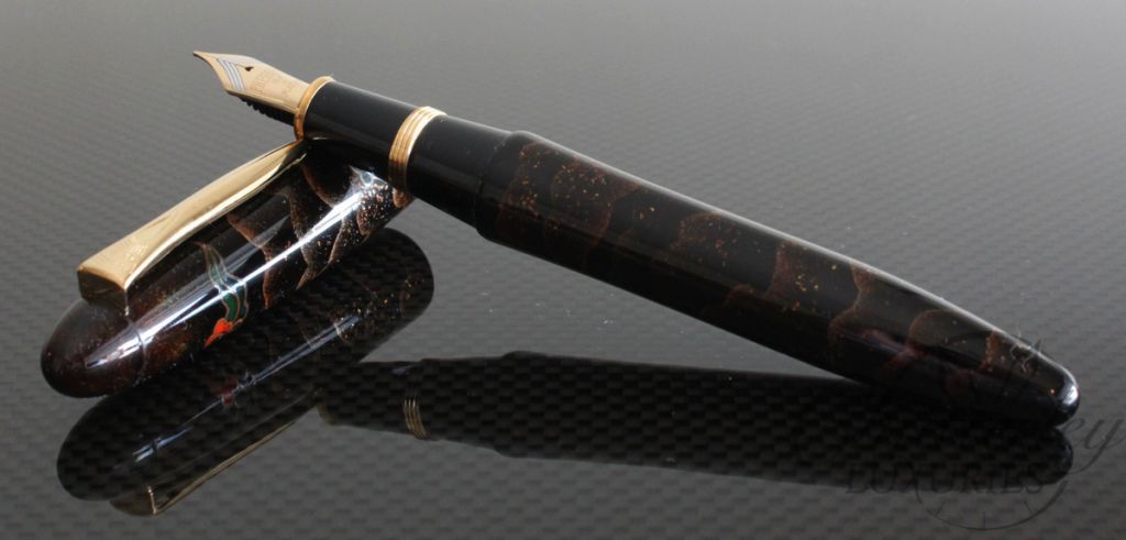 Platinum Maki-e Fountain Pen2