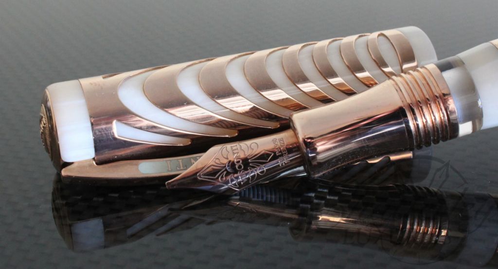 Visconti rose Gold Ripple Fountain Pen