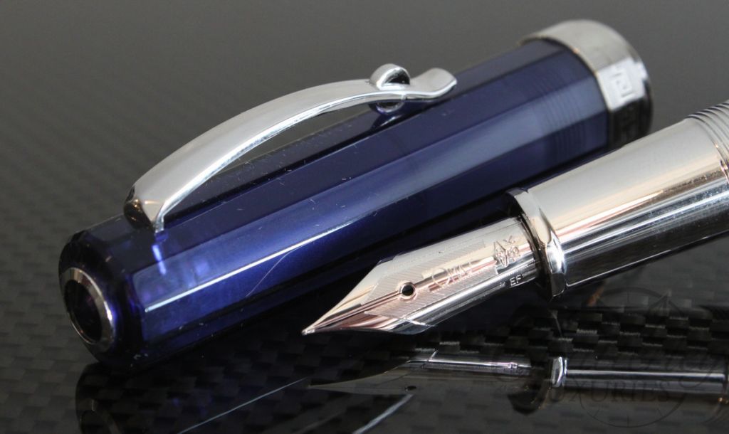 Omas Arte Italiana Vision Fountain Pen-Liquid Blue