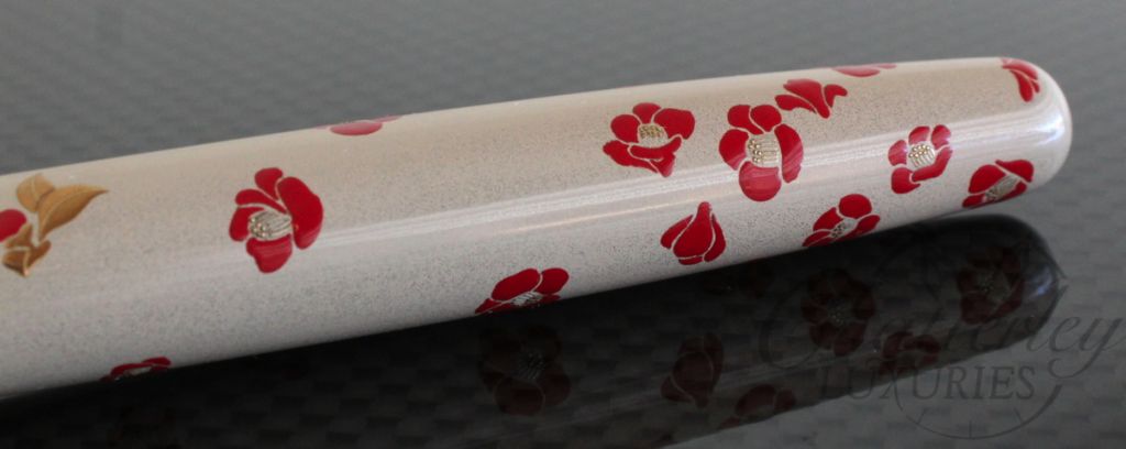 Danitrio Maki-e Urushi Shiro Camellia Fountain Pen with Painted Clip