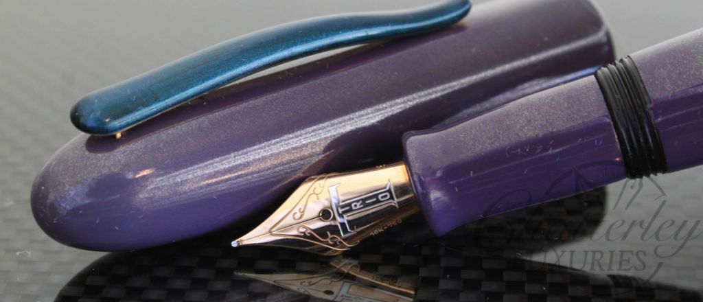 Danitrio Maki-e Urushi Sumireiro Cattleya Fountain Pen with Painted Clip