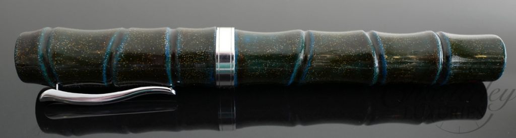 Danitrio Urushi Nashiji-nuri Green on Bamboo Fountain Pen