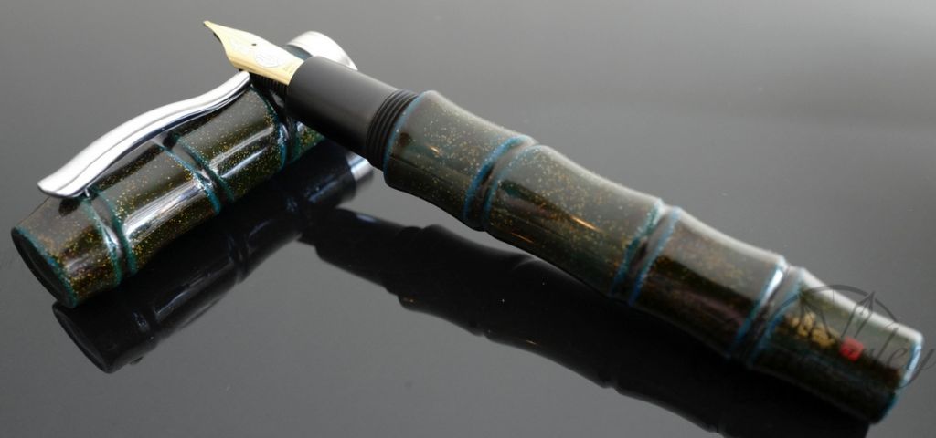 Danitrio Urushi Nashiji-nuri Green on Bamboo Fountain Pen