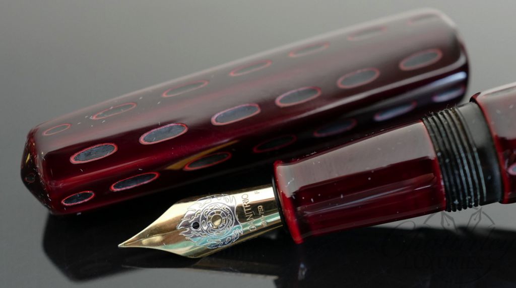 Danitrio Kama-nuri Shu (Red) on Hakkaku (Octogon) Fountain Pen