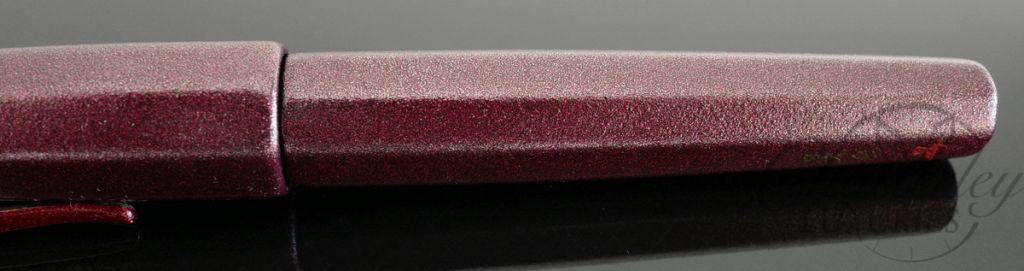 Danitrio Urushi Ishimeji Wine on Hakkaku (Octagon) Fountain Pen