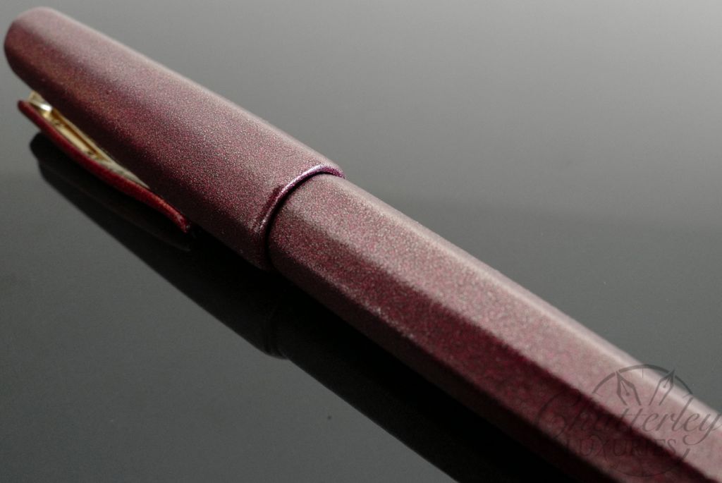 Danitrio Urushi Ishimeji Wine on Hakkaku (Octagon) Fountain Pen