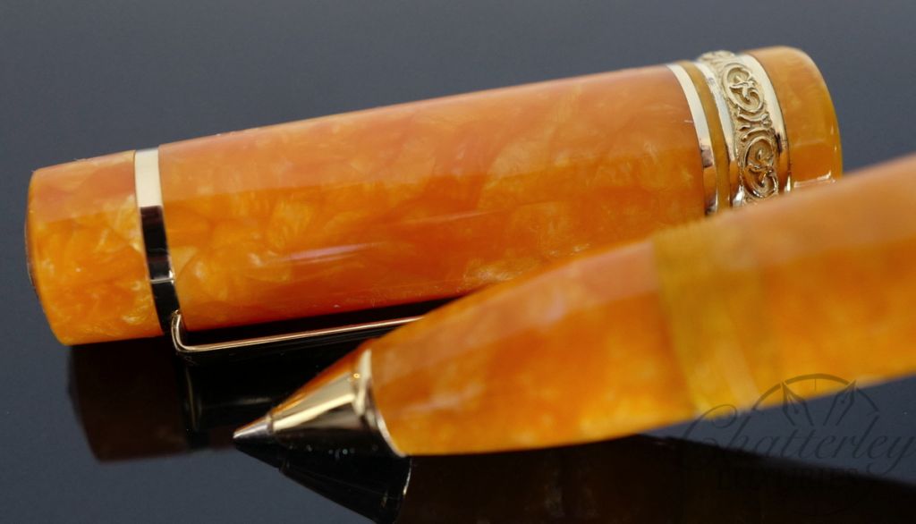 Delta Dolcevita Oro Medium Vermeil Rollerball