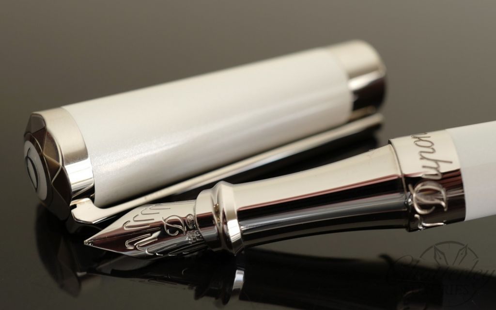 ST Dupont Liberte Fountain Pen - Pearly White & Palladium
