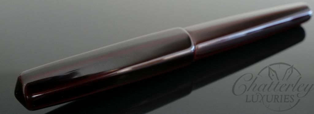 Danitrio Urushi Tame-nuri Shu (Red) on a Hakkaku (Octogon) Fountain Pen