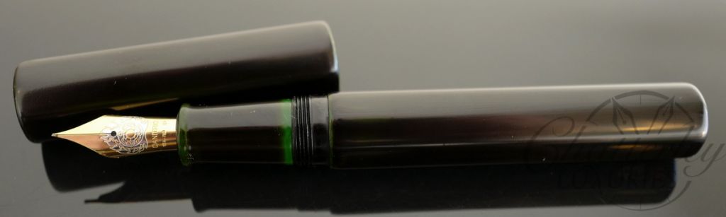 Danitrio Urushi Irokeshi-dame Blue on Sho Hakkaku (Short Octogan) Fountain Pen