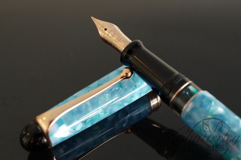 Aurora Urano 888 Limited Edition Fountain Pen - Image 3