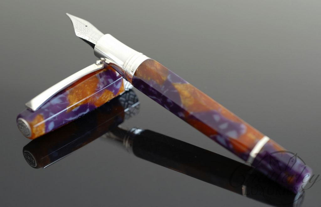 Montegrappa Extra Otto Lapis Limited Edition Fountain Pen - Image 4