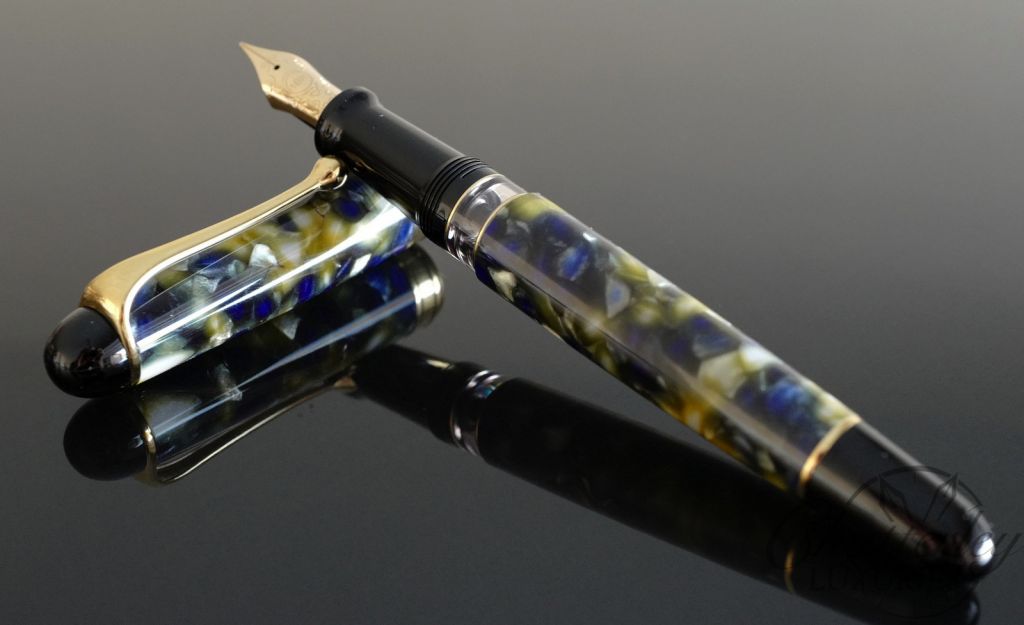 Aurora Saturno 888 Limited Edition Fountain Pen - Image 3