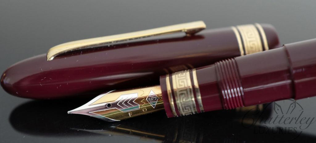 Omas Ogiva 557-S Burgundy Fountain Pen