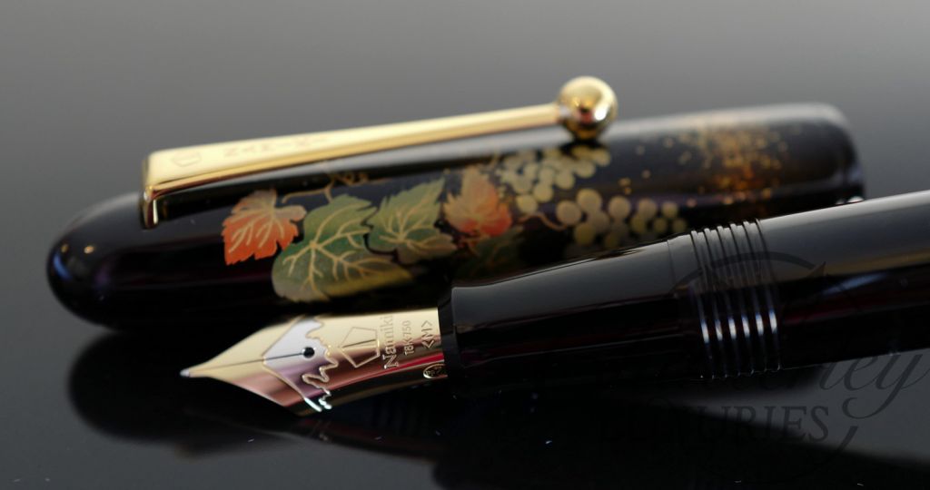 Namiki Yukari Grapevine Maki-e Fountain Pen
