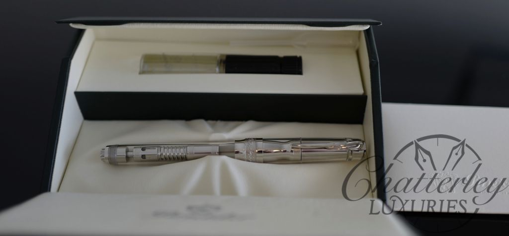 Pineider Mystery Filler White Sugar Demo Fountain Pen - Image 4