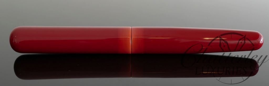 Artus Pen Oversized (one off) Red Fade Fountain Pen - Image 3