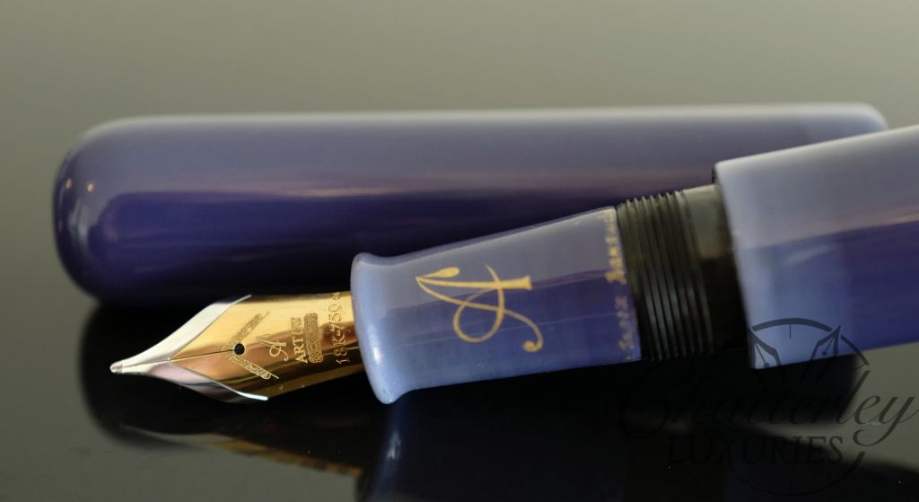 Artus Pen Oversized (one off) Purple Fade Fountain Pen