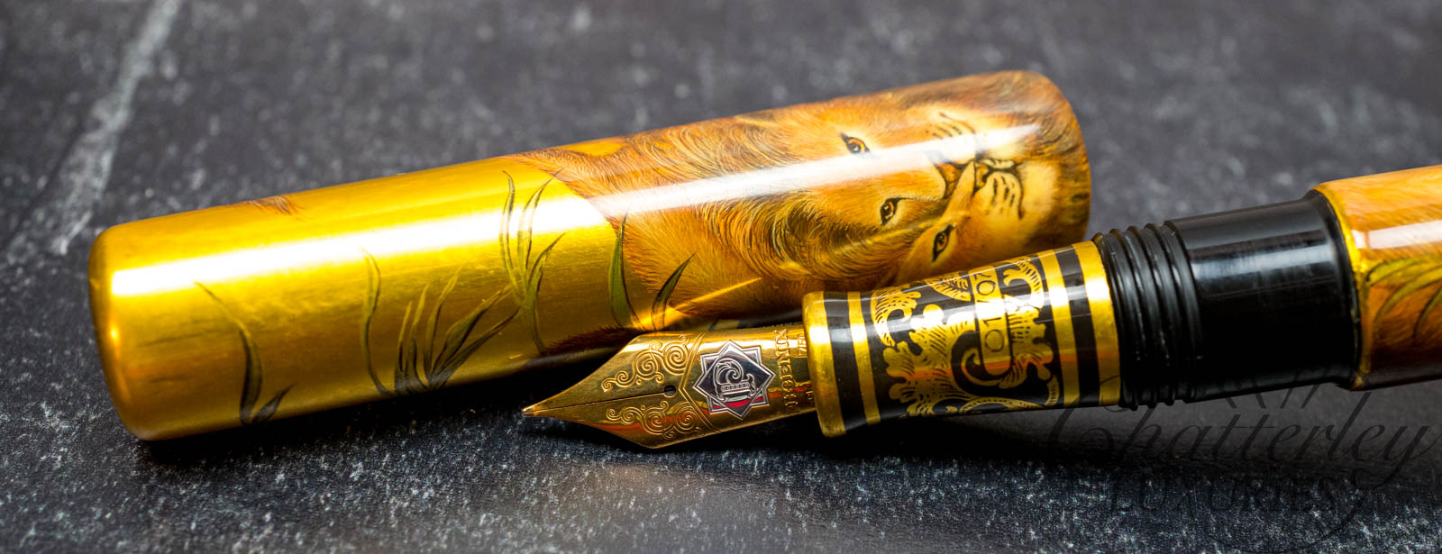 Phoenix Lacquer Art Lions Limited Edition Fountain Pen