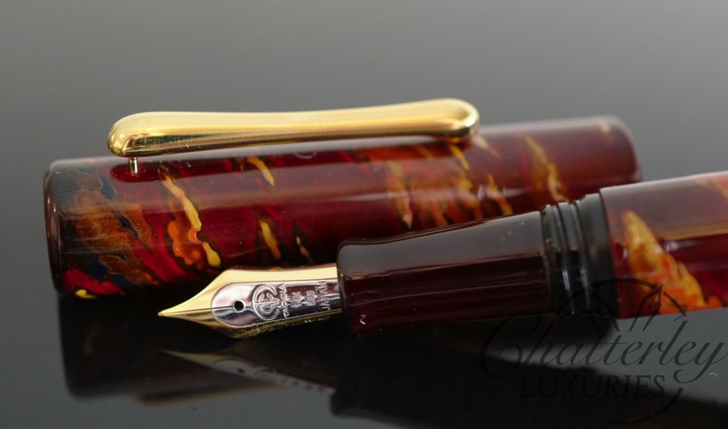 Taccia Artist Proof Yakumo Nuri in Dark Red/Gold Urushi Collection 00/50