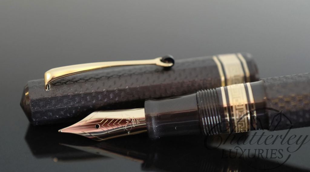Omas Arte Italiano Art Deco Paragon Pearl Grey Cotton Resin Limited Edition Fountain Pen