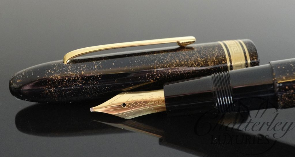 Omas Ogiva Urushi Lacquer Black Stardust Fountain Pen