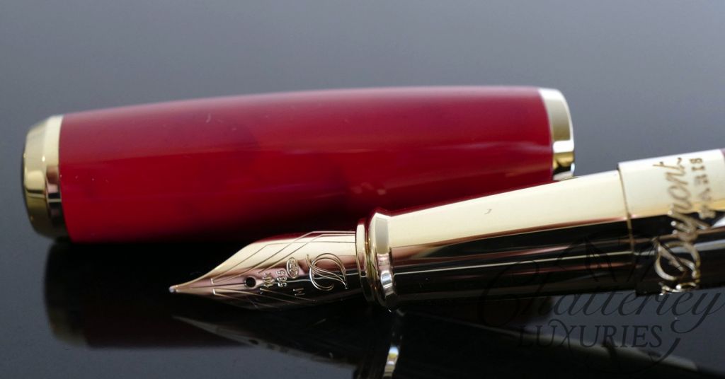 ST Dupont Atelier Cherry Red Lacquer Limited Edition Fountain Pen - Yellow Gold