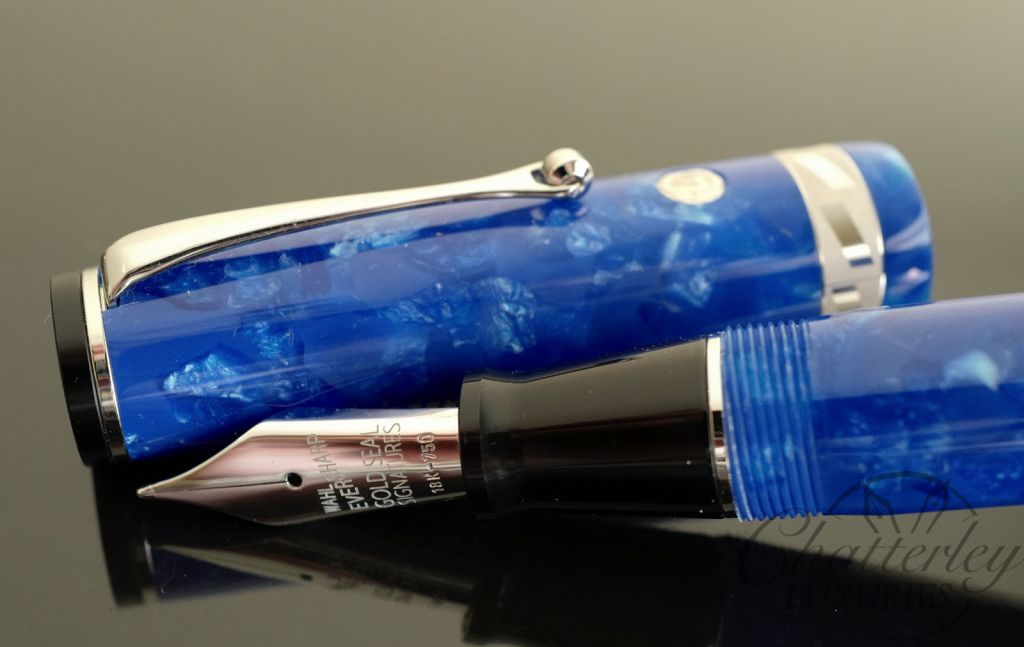 Wahl Eversharp Signature Classic Collection Amalfi Fountain Pen with Rhodium Trim