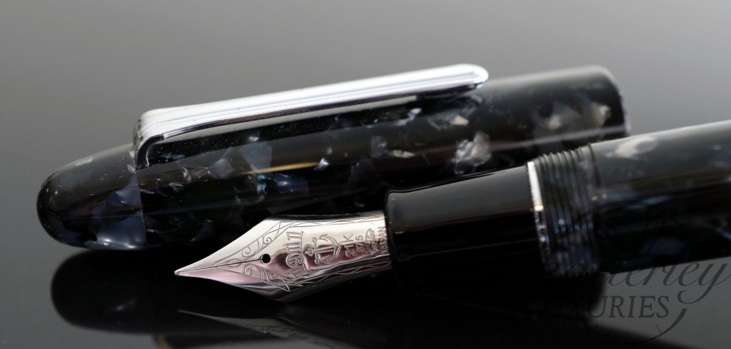 Sailor King of Pen Mosaic Black Fountain Pen