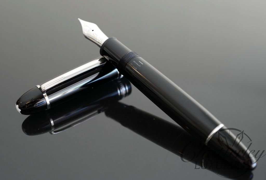 Montblanc Meisterstuck Hamburg Edition Platinum Plated 149 Fountain Pen - Image 4
