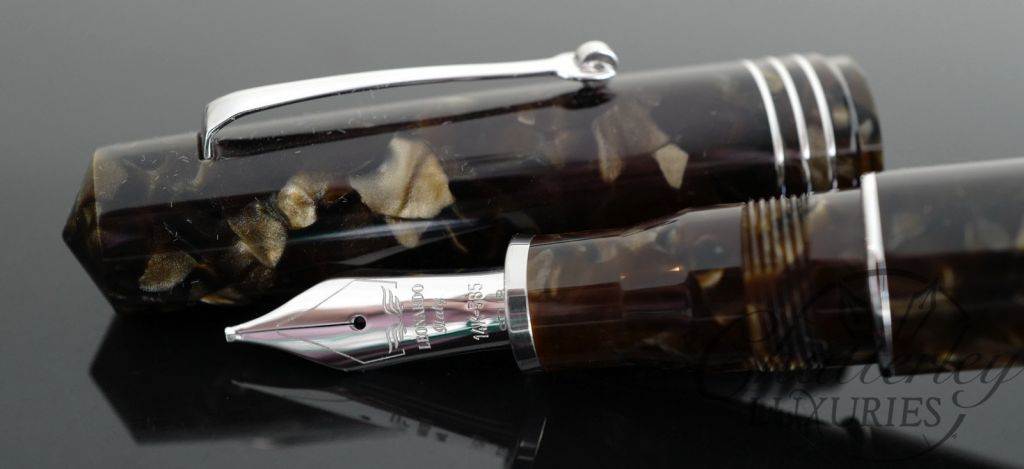 Leonardo Momento Zero Grande Coffee fountain pen