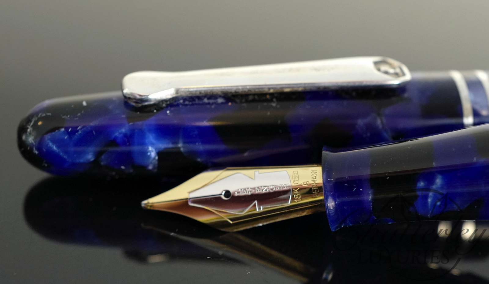 Levenger Blue Fountain Pen