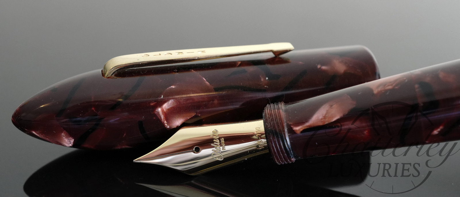 Oldwin Omas Red Scarlet Celluloid Fountain Pen