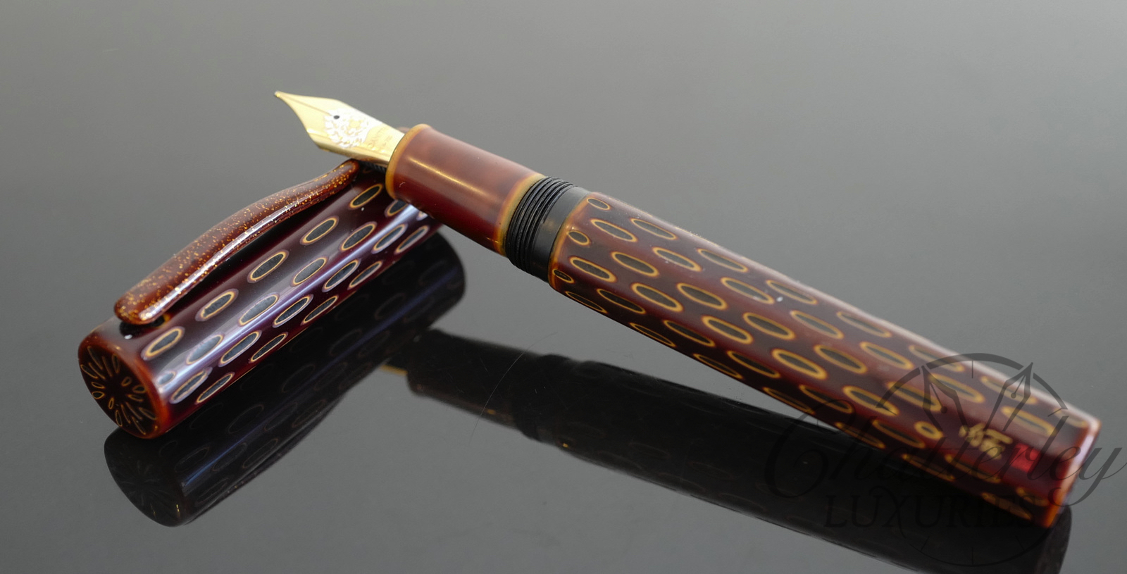Danitrio Kama-nuri Ki (Yellow) on Sho-Hakkaku (Octagon) Fountain Pen With Painted Clip - Image 5