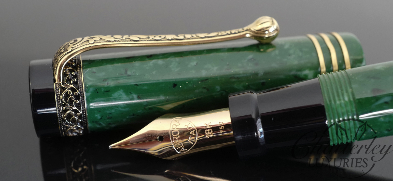 Aurora Internazionale Green Limited Edition Fountain Pen