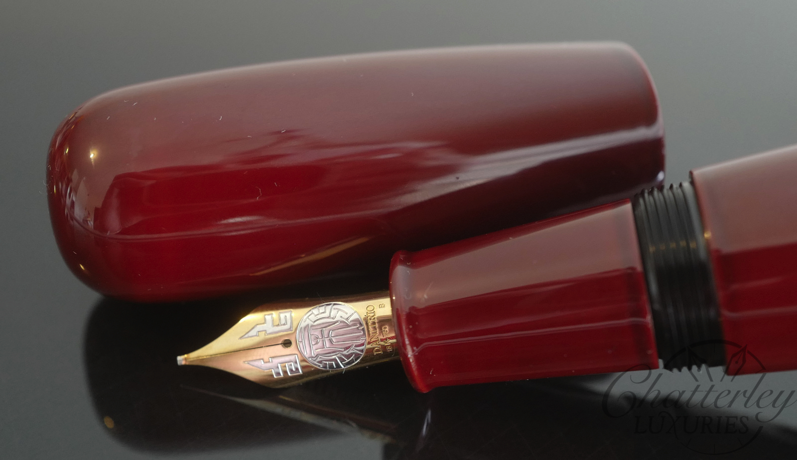 Danitrio Urushi Tame-Nuri Red on Yokozuna Fountain Pen
