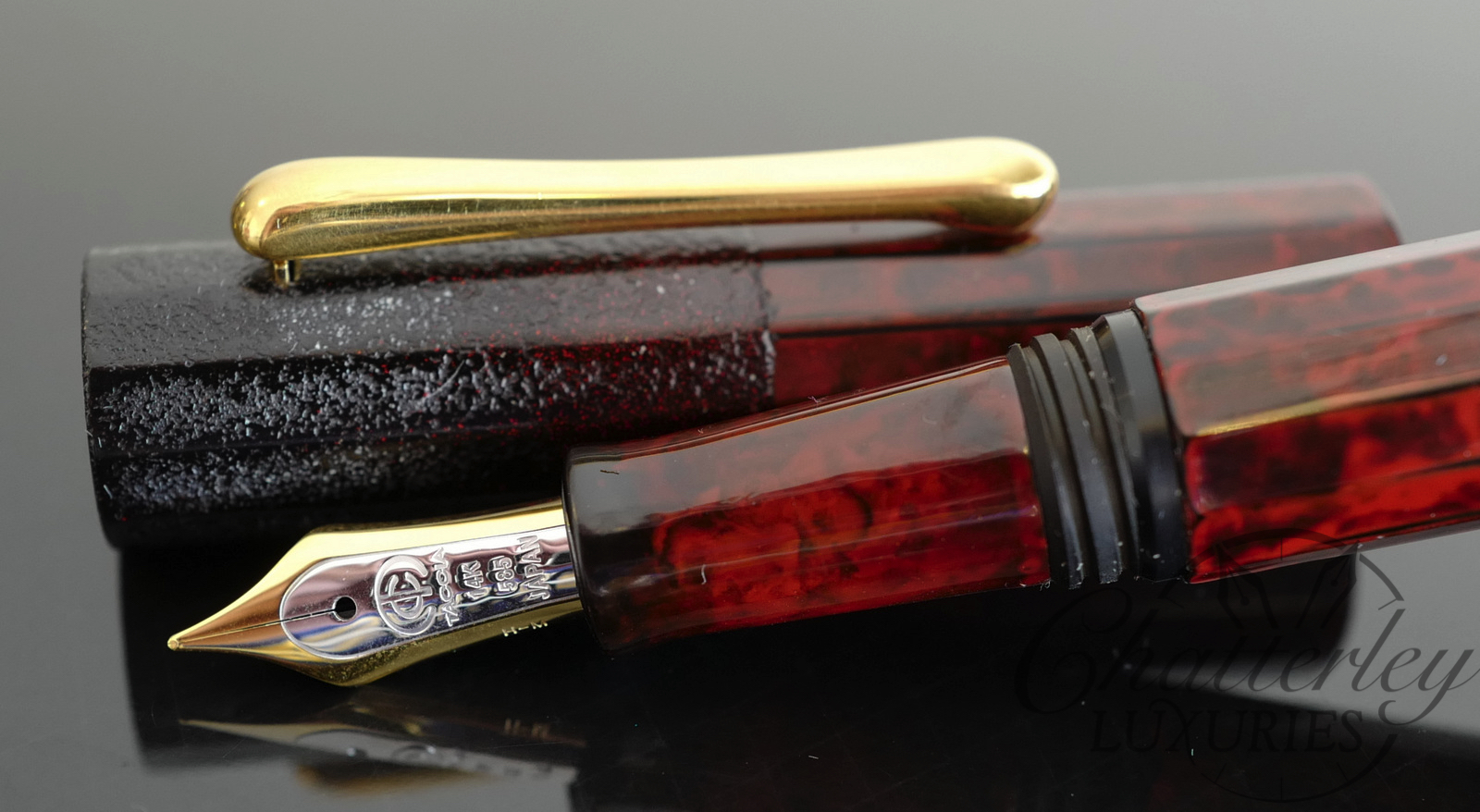 Taccia Limited Edition Wajima Autumn Sunset Fountain Pen