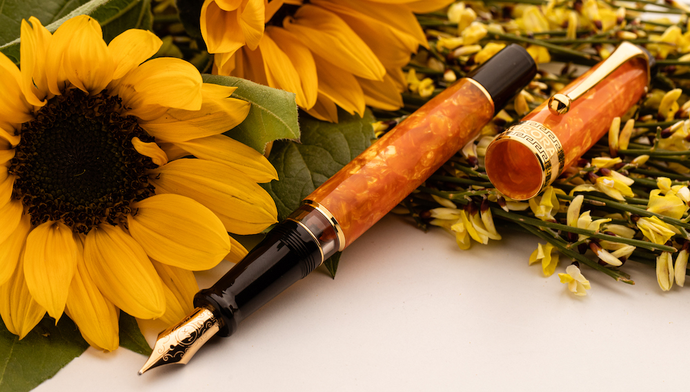 Aurora Optima Orange Auroloide Fountain Pen
