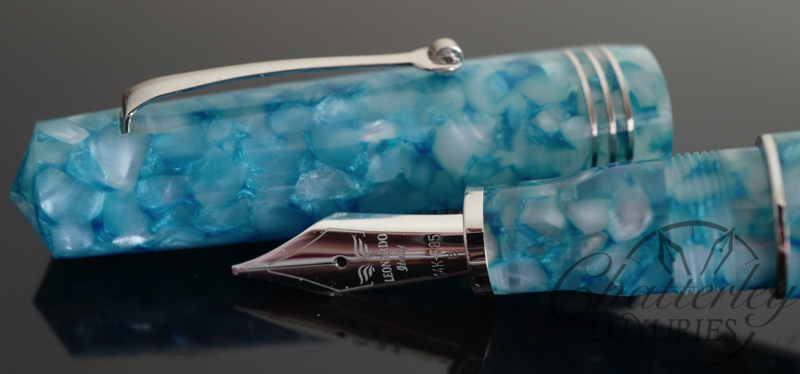Closeout - Leonardo Momento Zero Grande Blue Fiordacqua Fountain Pen