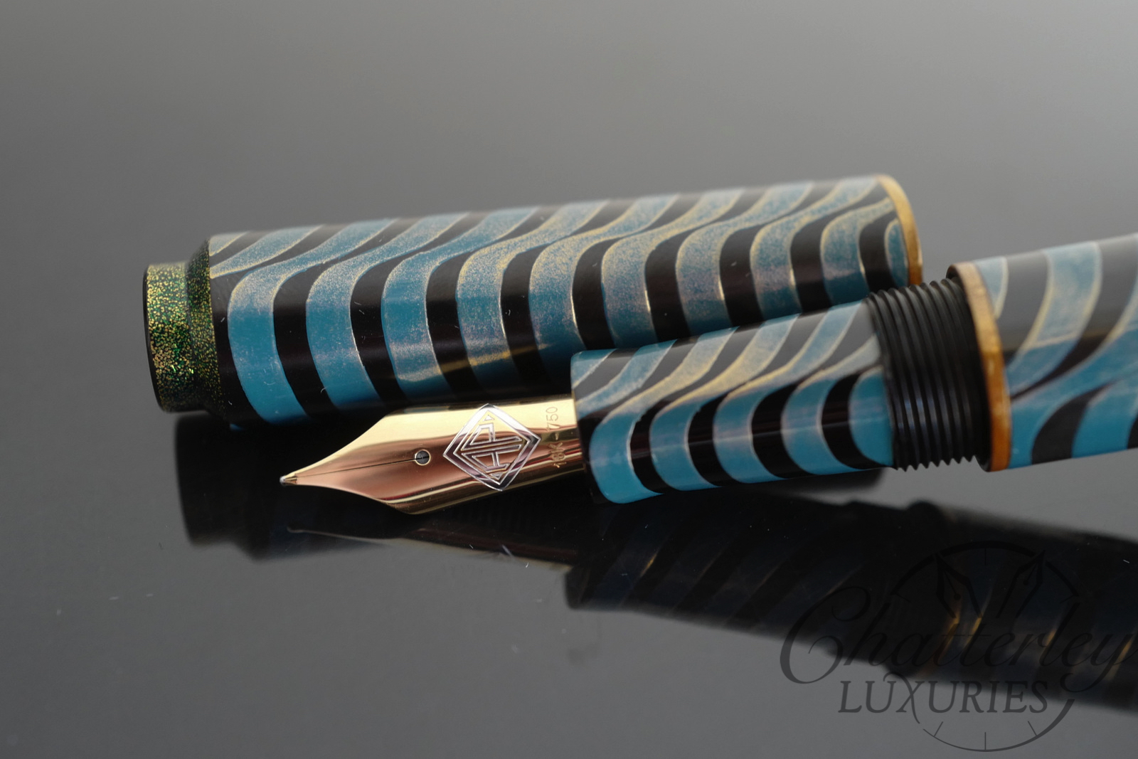 AP Limited Edition 01/01 "Bespoke Abstract 1" Maki-e Fountain Pen