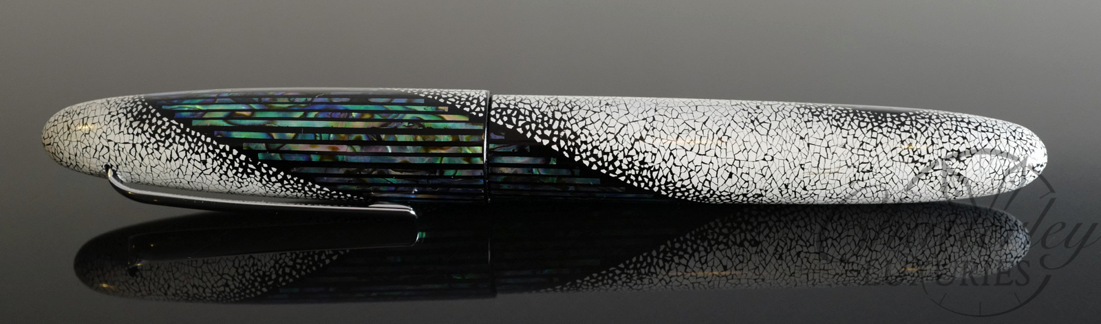 Taccia Limited Edition Miyabi Winters Breath Fountain Pen - Image 2
