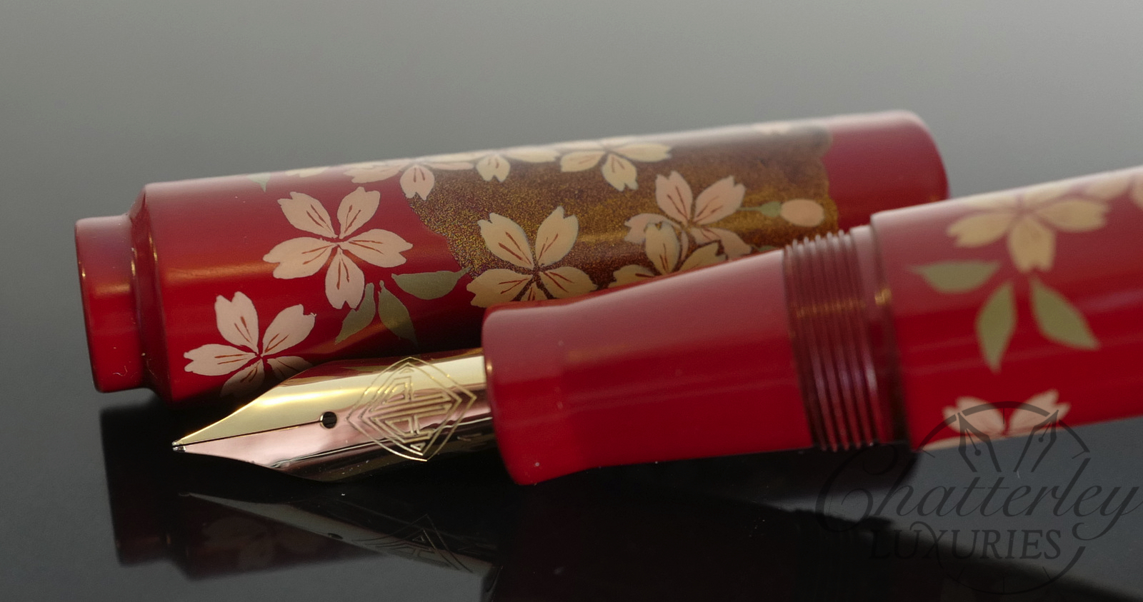 AP Limited Editions "The Writers" Hira Maki-e Sakura Flowers Fountain Pen