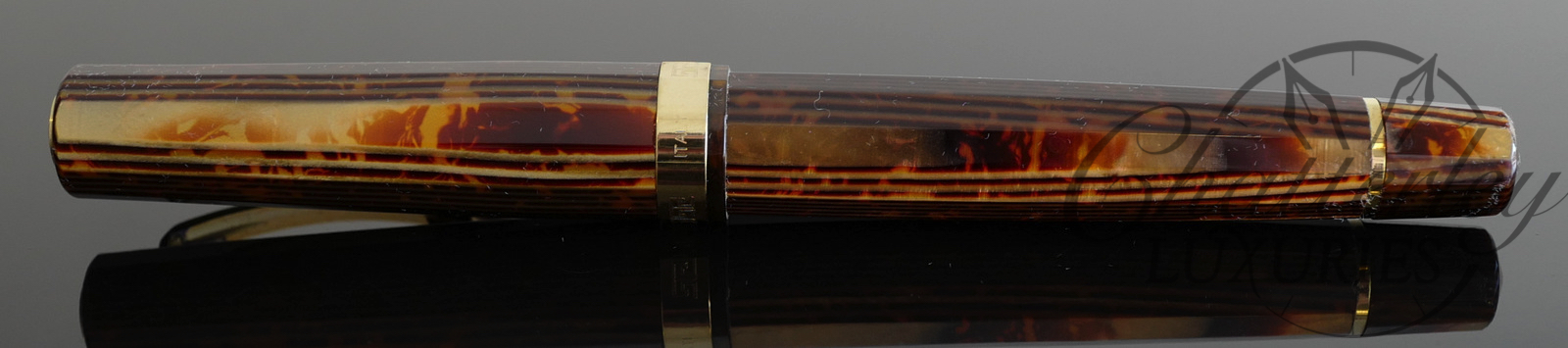 Omas Brown Bronze Arco Celluloid Milord Fountain Pen with Yellow Gold Trim - Image 4