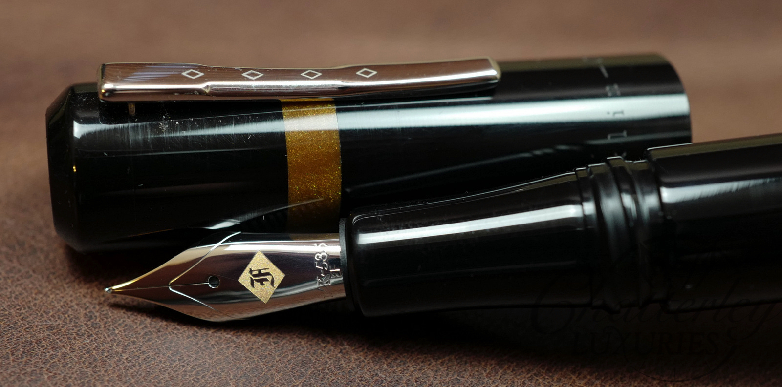 Franklin Christoph Model 19 Special Edition Fountain Pen - Black & Kings Gold